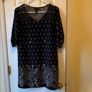 Rue21 Black Tunic with White Paisley Border and Lace Yoke